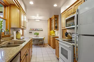 5010 Dorsett Dr, Madison, WI 53711 - Photo 8