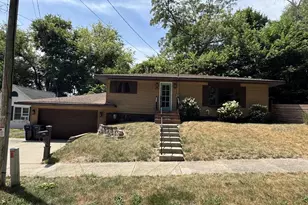 625 Thomas St, Janesville, WI 53545 - Photo 1