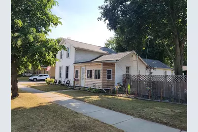 902 Cass Street, Portage, WI 53901 - Photo 2