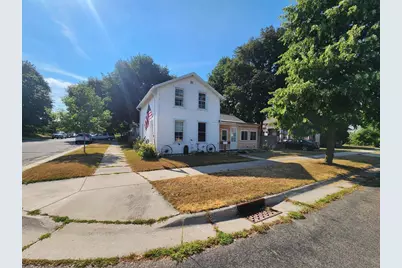902 Cass Street, Portage, WI 53901 - Photo 1