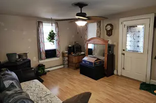 902 Cass St, Portage, WI 53901 - Photo 10