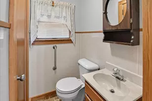 106 S 8th St, Mount Horeb, WI 53572 - Photo 28