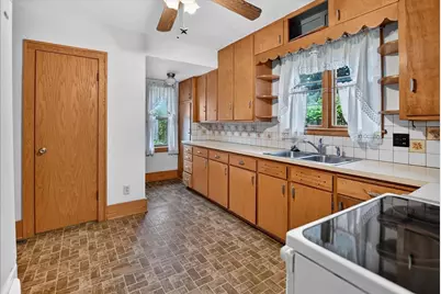 106 S 8th Street, Mount Horeb, WI 53572 - Photo 20
