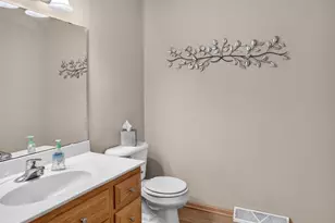 3222 Dorchester Way, Madison, WI 53719 - Photo 12