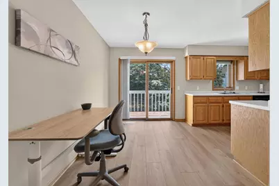 3222 Dorchester Way, Madison, WI 53719 - Photo 10