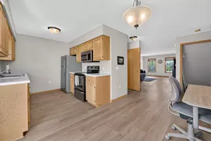 3222 Dorchester Way, Madison, WI 53719 - Photo 8