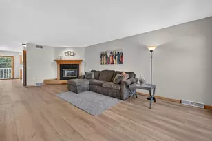 3222 Dorchester Way, Madison, WI 53719 - Photo 4