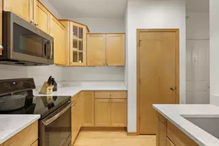 201 N Blair St, Madison, WI 53703 - Photo 8
