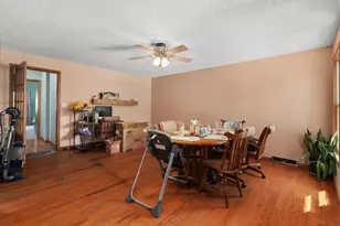 609 E Church St, Orfordville, WI 53576 - Photo 10