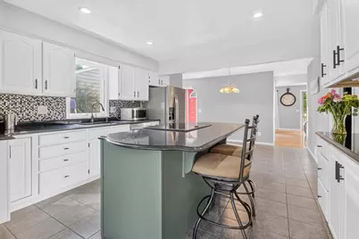 3918 Rockwell Drive, Madison, WI 53714 - Photo 6