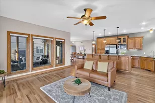 3129 Sunnyside St, Stoughton, WI 53589 - Photo 12