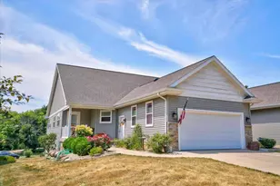 1812 Dondee Rd, Madison, WI 53716 - Photo 2