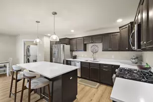674 Hillcrest Dr, Waunakee, WI 53597 - Photo 12