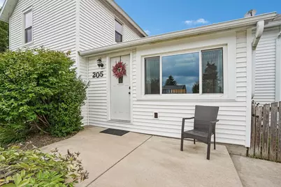 205 E 3rd Street, Waunakee, WI 53597 - Photo 2