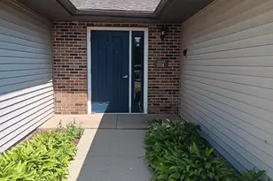 151 Talon Pl, Sun Prairie, WI 53593 - Photo 2