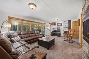 133 W Kohler St, Sun Prairie, WI 53590 - Photo 14