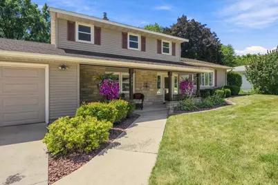133 W Kohler Street, Sun Prairie, WI 53590 - Photo 8