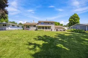 133 W Kohler St, Sun Prairie, WI 53590 - Photo 68
