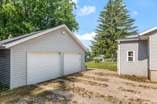 W2333 Commercial St, Poy Sippi, WI 54967 - Photo 10