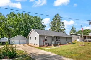 W2333 Commercial St, Poy Sippi, WI 54967 - Photo 2