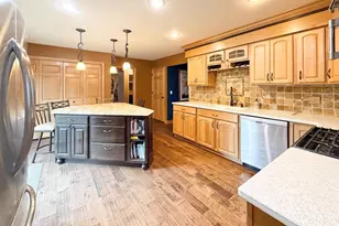 140 Dana Dr, Beaver Dam, WI 53916 - Photo 18