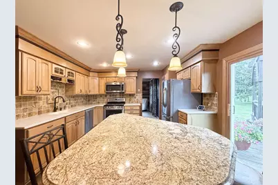 140 Dana Drive, Beaver Dam, WI 53916 - Photo 4