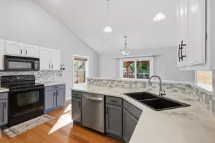 613 Lucky Trail, Mount Horeb, WI 53572 - Photo 10