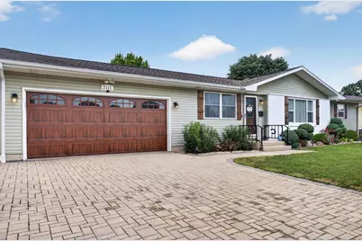2111 Kenwood Avenue, Janesville, WI 53545 - Photo 4