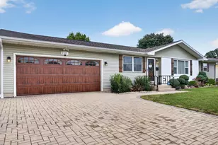 2111 Kenwood Ave, Janesville, WI 53545 - Photo 4