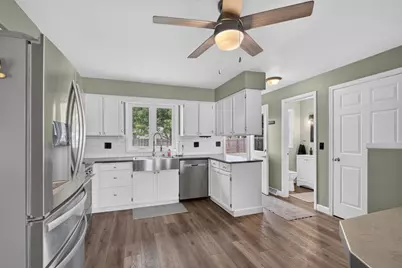 2111 Kenwood Avenue, Janesville, WI 53545 - Photo 10