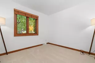 6021 Meadowood Dr, Madison, WI 53711 - Photo 22