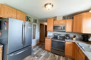 516 Marilyn Dr, Cobb, WI 53526 - Photo 8