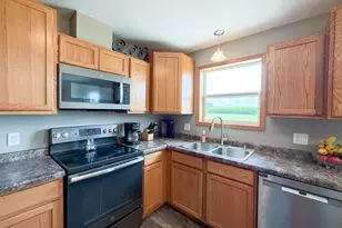 516 Marilyn Dr, Cobb, WI 53526 - Photo 10