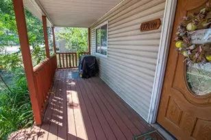117 N Oak St, Adams, WI 53910 - Photo 2