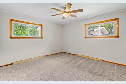 124 Wisconsin Street, Beaver Dam, WI 53916 - Photo 22
