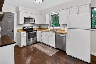 1419 Jasper Cir, Sun Prairie, WI 53590 - Photo 6
