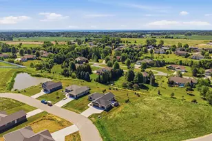 2747 Stonebrook Dr, Sheboygan, WI 53081 - Photo 30