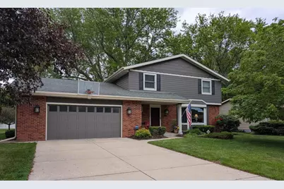 824 Suffolk Drive, Janesville, WI 53546 - Photo 1
