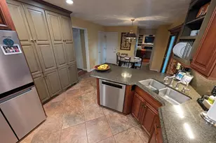 824 Suffolk Dr, Janesville, WI 53546 - Photo 6