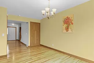 909 N Clover Ln, Cottage Grove, WI 53527 - Photo 8