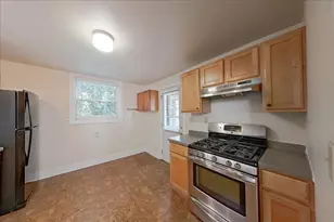 405 Rogers St, Madison, WI 53703 - Photo 10