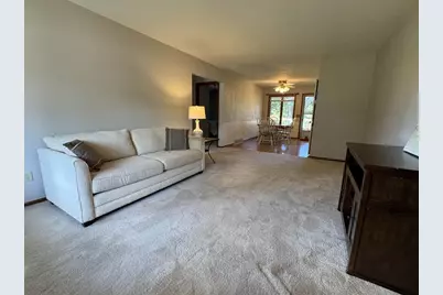 965 N Wuthering Hills Drive, Janesville, WI 53546 - Photo 4