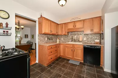 1610 Oakwood Avenue, Beloit, WI 53511 - Photo 14