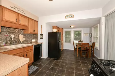 1610 Oakwood Avenue, Beloit, WI 53511 - Photo 12
