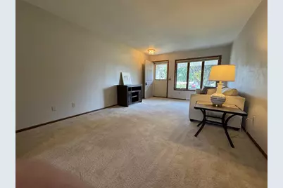 965 N Wuthering Hills Drive #A, Janesville, WI 53546 - Photo 6