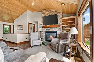 W5759 Brook Trout Ct, New Lisbon, WI 53950 - Photo 10