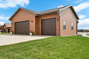 W5759 Brook Trout Ct, New Lisbon, WI 53950 - Photo 30