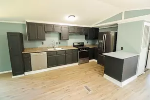 160 Buckingham Ln, Holmen, WI 54636 - Photo 6