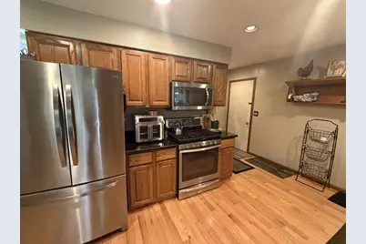 2451 S Country Lane, Beloit, WI 53511 - Photo 10