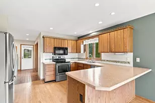 7975 Stagecoach Rd, Cross Plains, WI 53528 - Photo 4